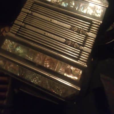 Alfred Arnold Rare Chemnitzer Concertina antique date unknown, gorgeous 1890-1930 - Black with mother of pearl inlays image 2