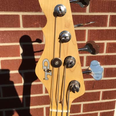 2017 G&L USA SB-2 Green Burst Left Handed 4-String image 6