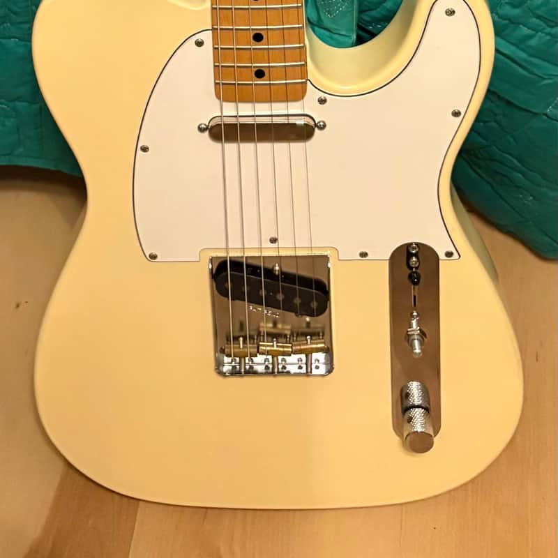 Fender Standard Mexican Telecaster 2013 Olympic White Upgraded Dylan Talks Tone Tele Pickups Vintage Ashtray Bridge Split Post Tuners Gig Bag
