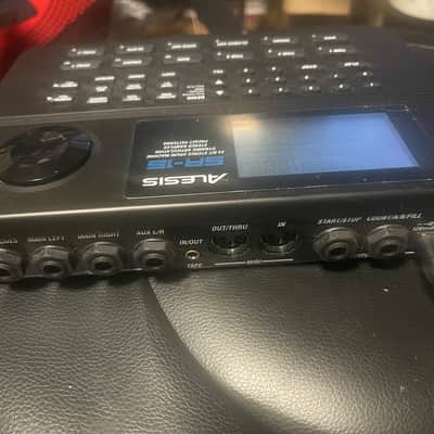 Alesis SR-16 Drum Machine 2010s - Black image 3