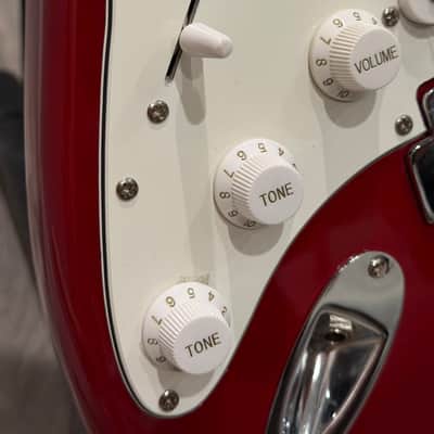 2006 Lefty SX Guitar Standard Series Strat Metallic Red WITH Amp + Accessories image 9