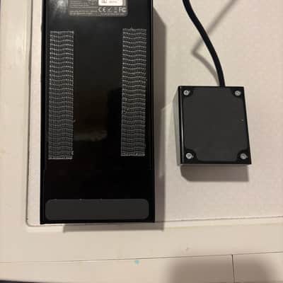 Gamechanger Audio Plus Sustain Pedal with Footswitch 2010s - Black image 3