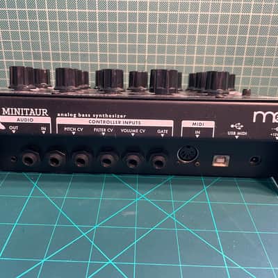 Moog Minitaur Rev2 TBP002 2012 - Present - Black image 3