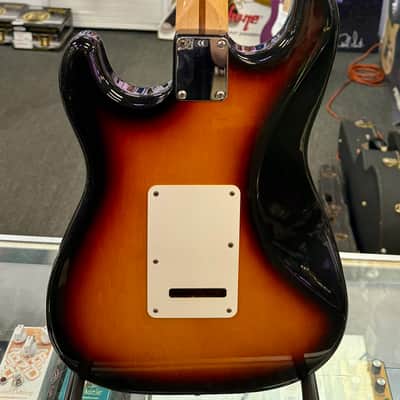Fender Stratocaster MIM, Brown Sunburst - Pre Owned image 10
