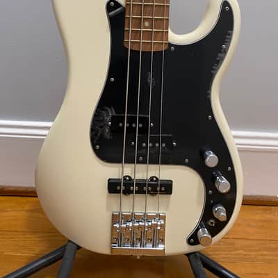Fender Deluxe Active Precision Bass Special Late 2010’s - Olympic White image 1