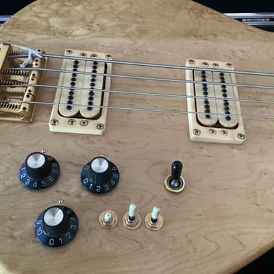 Vintage Early 1980s USA Carvin LB-50 Stereo 4 String Bass Guitar image 4