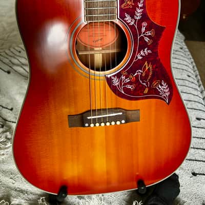 VINTAGE! Japan Made 1970's Gibson Hummingbird Replica Made in