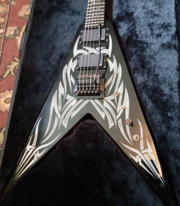 BC Rich KKV Neck-Thru Tribal image 1