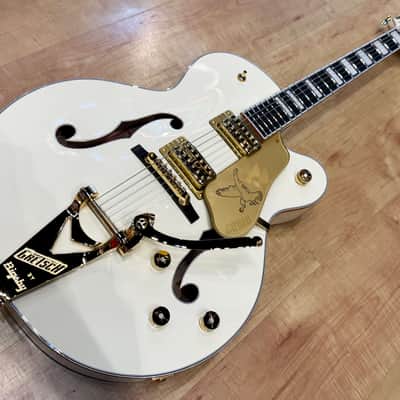 Gretsch G6136T-MGC Michael Guy Chislett Signature Falcon Hollow Body Guitar - Vintage White image 7