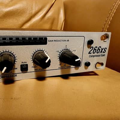 DBX 266 XS Dual Compressor/Gate rack unit w/ Box and Docs Free Shipping!!! image 2