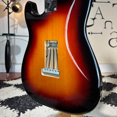 Fender Vintage RI 70's 3 Tone Burst Custom Build 7.8lb image 9