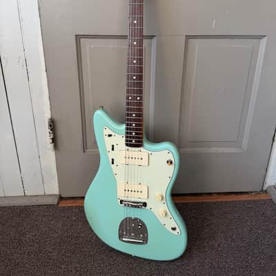 Fender American Vintage Thin Skin '62 Jazzmaster Daphne Blue image 1