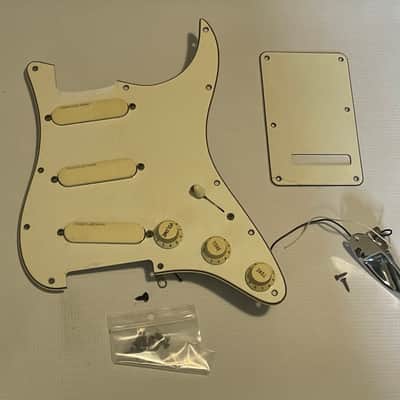 1988 Fender Stratocaster Plus Factory Loaded Pickguard Gold Lace Sensors TBX