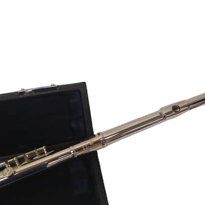 Schiller Model 300 Flute W/Sterling Silver Lip Plate and Engraving image 6