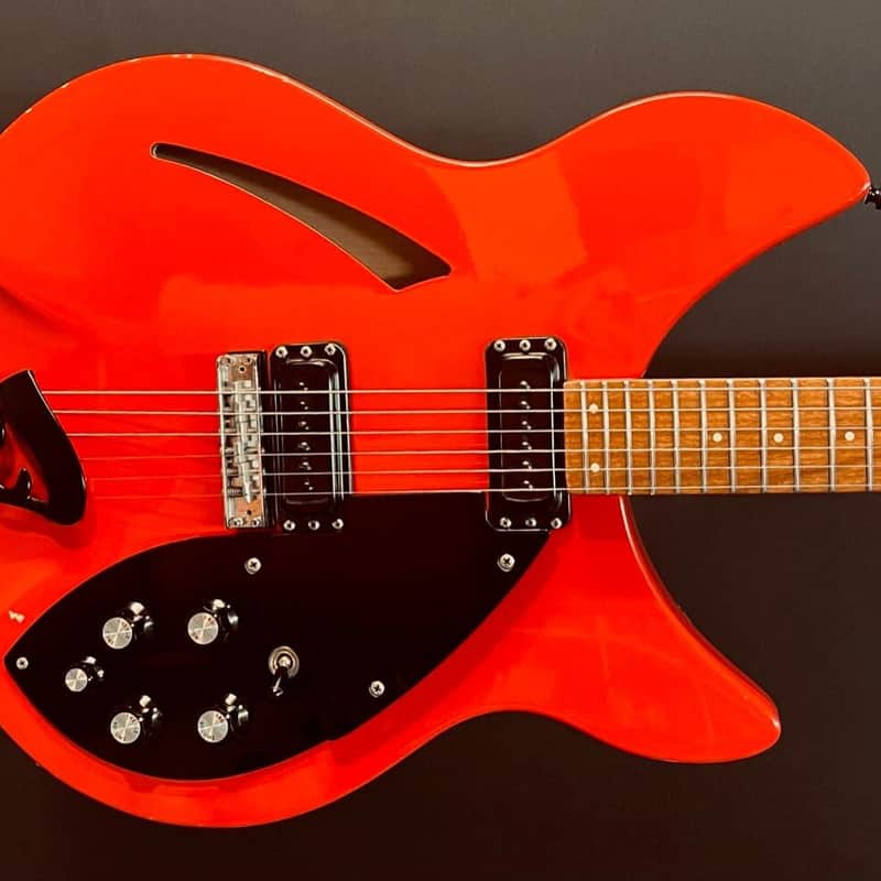 1985 Rickenbacker 330 BT FIRE ALARM RED