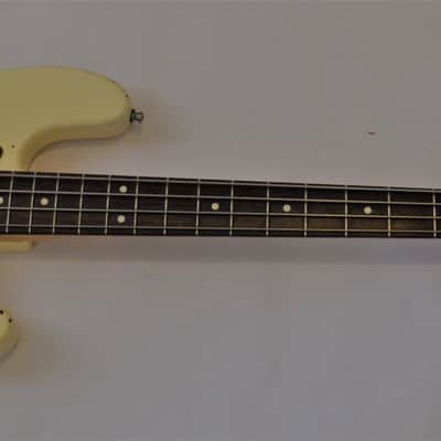 Fender Precision Bass 62  Aged Cream 1995 All stock Hard case Non Import Setup Amazing image 3