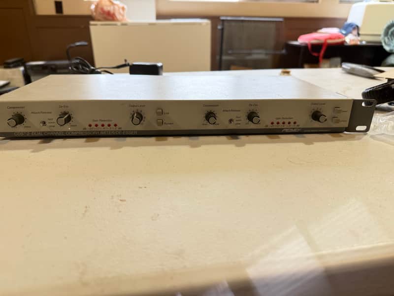 Peavey CDS 2, Dual Channel Compressor Limiter De-Esser 1990s image 1