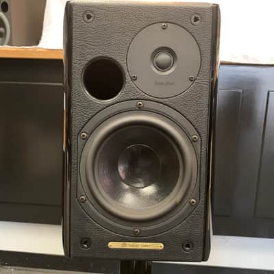 Sonus Faber Concerto w/ Stands image 8