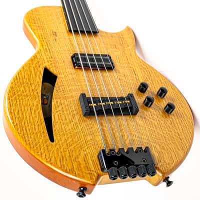 2017 Chris Larkin ASAP DB5 5-String Fretless Headless Bass Guitar w/ 330 Year Old Figured Irish Oak Top, Alumitone Humbucker, RMC Bass Excellence Piezo System, 32” Scale image 7