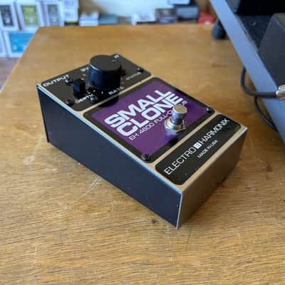 Electro-Harmonix EH4600 Small Clone Full-Chorus Guitar Effects Pedal image 3