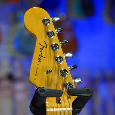 Fender American Ultra Stratocaster Left-handed - Texas Tea with Maple Fingerboard *FREE PLEK WITH PURCHASE*! 103 image 5