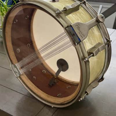 WFL No. 900 Buddy Rich Super Classic 5.5x14" 8-Lug Snare Drum with P-87 Strainer 1948 - 1959 - White Marine Pearl image 5
