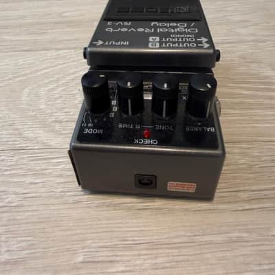 Boss RV-3 Digital Reverb/Delay (Pink or Dark Gray Label) 1994 - 2002 - Grey image 2
