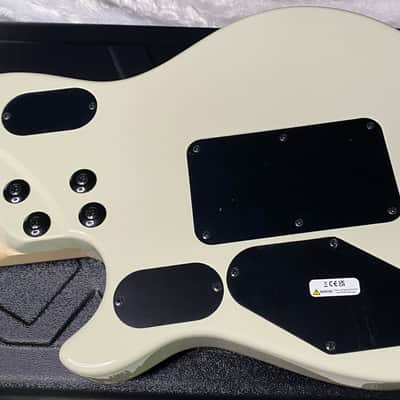 NEW! EVH MIJ Series EVH Signature Wolfgang - Made In Japan - Ivory - Authorized Dealer - 8.3lbs - G07371 image 8