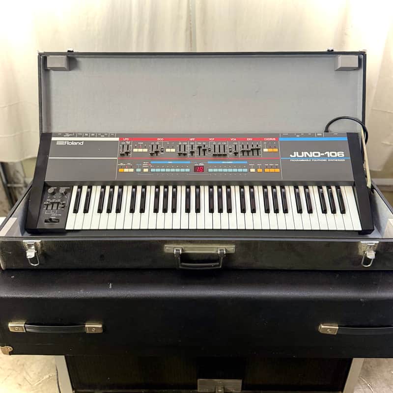 Roland JUNO 106