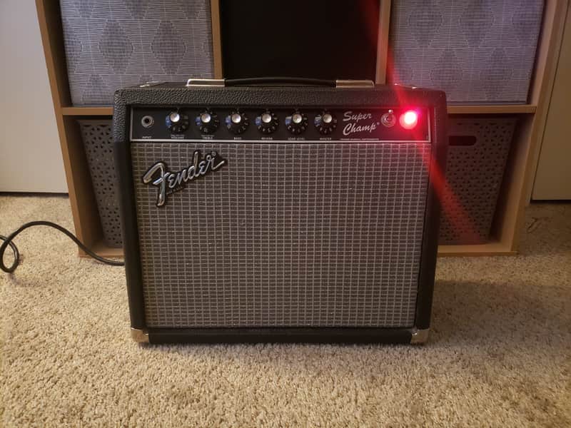 Fender Super Champ 18-Watt 1x10" Guitar Combo