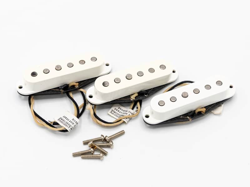 Lindy Fralin Vintage Hot Stratocaster Single Coil Pickup Set image 1