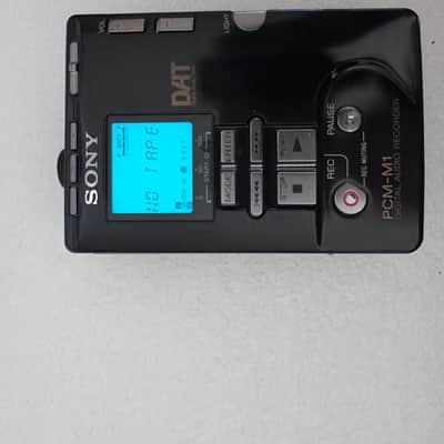 Sony PCM-M1 legendary professional-grade Digital Audio Tape (DAT) recorder 2000 - Excellent image 12