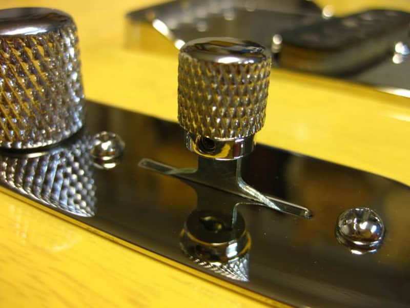 TonePros knurled switch tip knobs-chrome over brass 2015 - lacquer imagen 1