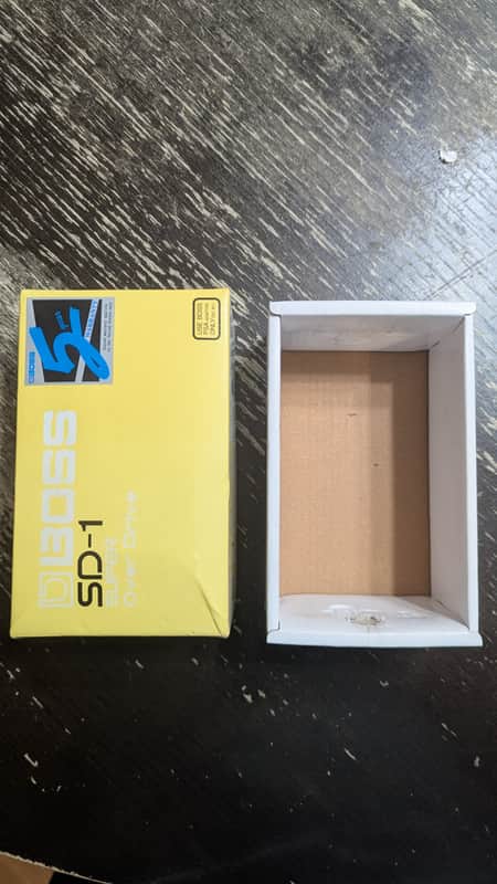 Boss SD-1 Super OverDrive (Silver Label) 1997 - Present - Yellow image 1
