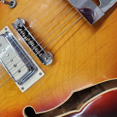 Standel 430-s 1960s - Sunburst rare semi hollow body guitar with csse image 9