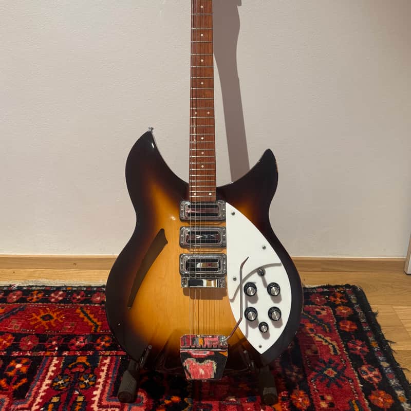 2006 Rickenbacker 340 Montezuma Brown