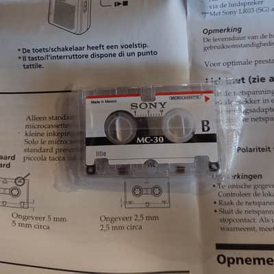 Sony M-570V Microcassette Recorder unused image 8