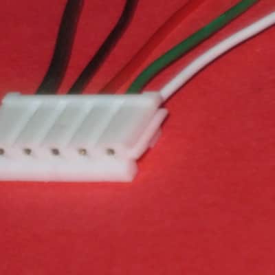 Epiphone Quick Connect End + 5 attached Thin Wires: white, green, red, black, bare, black - 5 pin hole connection (for 4 conductor pup) 2023 - QC End - white hard plastic, length of wires 1 & 1/2" - for 4 conductor pup (NO: pickup, control harness) image 17