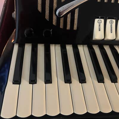 Sonola AA7 full size bass accordion with case fantastic shape image 8