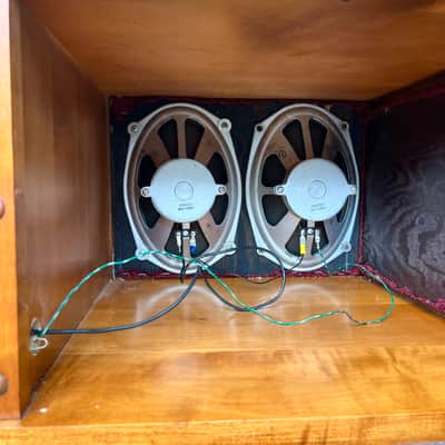 Rotary Connection Solid Maple 2 6x9 guitar 2 speaker cabinet/side table/music sheet holder on legs! 2 vintage 6x9 speakers. Open or closed back optional. 16 ohms. Vintage colonial style. Switchcraft jack. 2026 - Maple Wood image 5