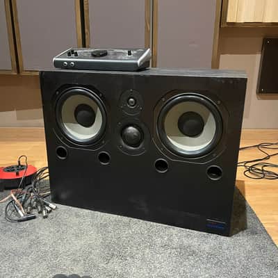 Quested H210 Main Monitor imagen 3