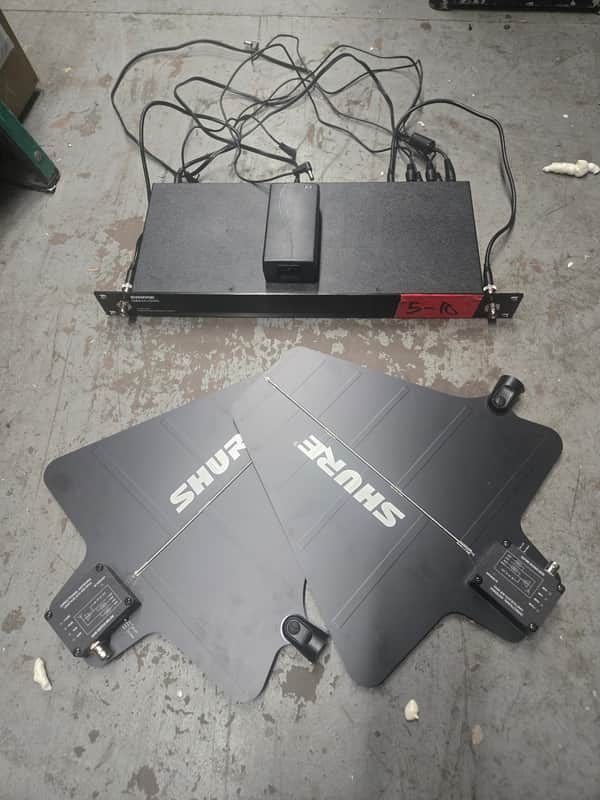 Shure antenna distro 2005 image 1