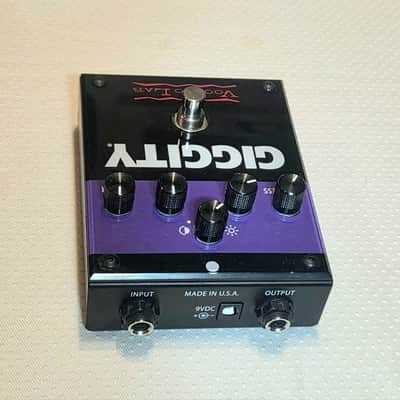 Voodoo Lab GIGGITY Analog Preamp + Overdrive Guitar Pedal | Reverb
