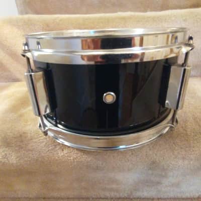 Unknown Two matching 10 and 12-in diameter shallow mounted toms gloss black excellent condition! image 14