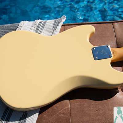 199's Fender MG-69 Mustang Reissue - w Vintage 60's Tone Cap & CTS Pots! - Crafted in Japan - Pro Set Up w Perfect Frets/Action/Intonation! - Tons of Mojo image 8