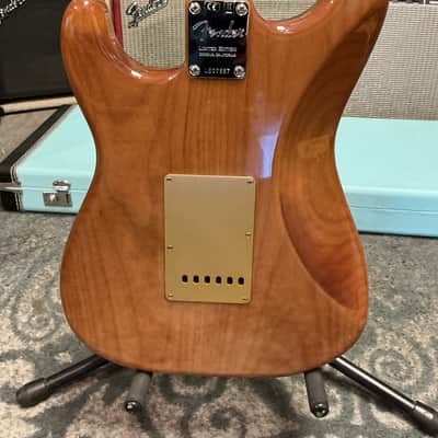 Fender Rarities Series Quilt Maple Top American Original '60s Stratocaster with Rosewood Neck 2019 - Natural image 6
