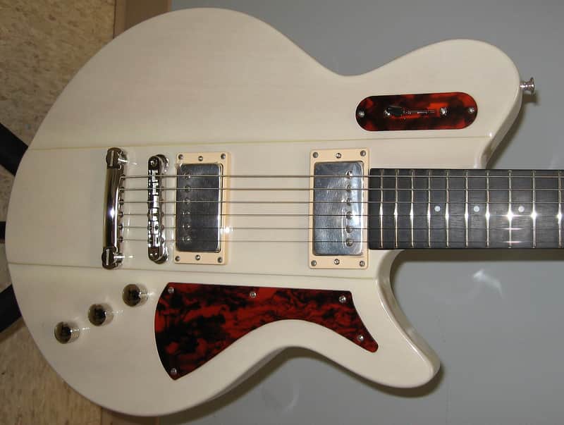 Eastman Juliet Solidbody Electric Guitar with Gig Bag 2024 - Pomona Blonde image 1