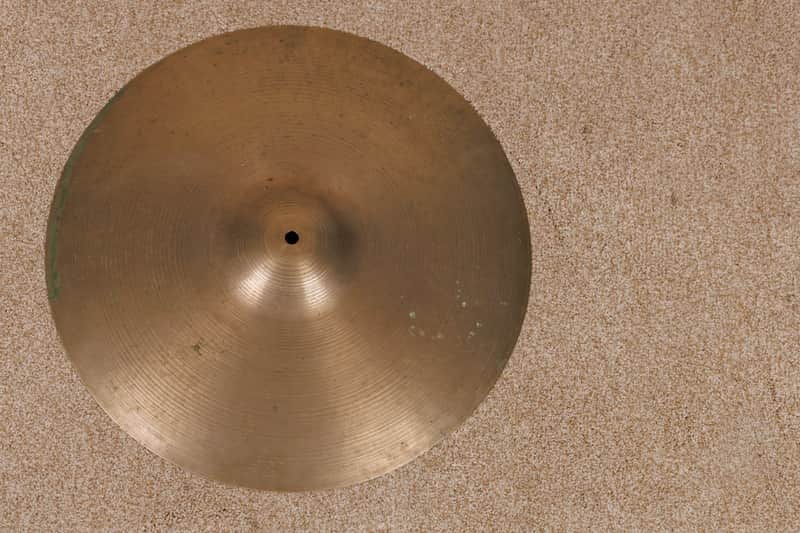 1960s Avedis Zildjian 18" "No-Stamp" Crash Cymbal 1339g image 1