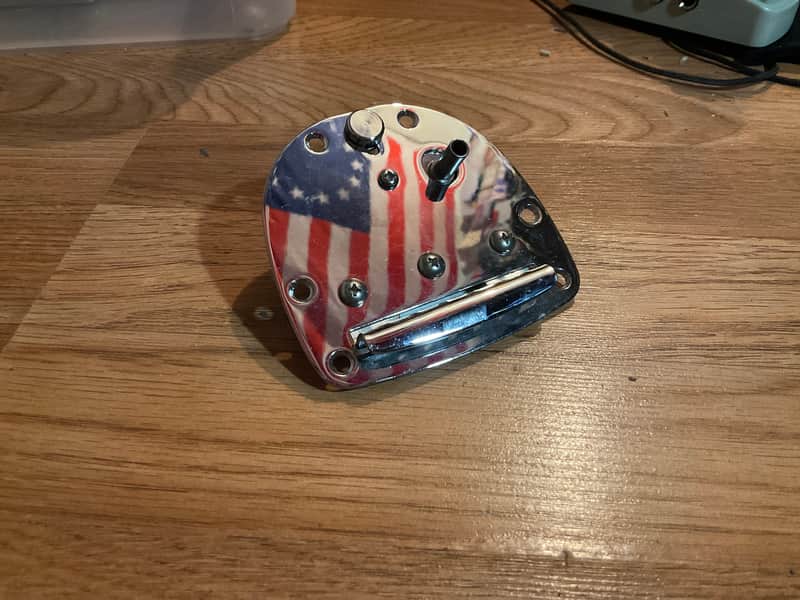 Allparts Jazzmaster/Jaguar Tremolo Tailpiece Chrome Free Shipping image 1