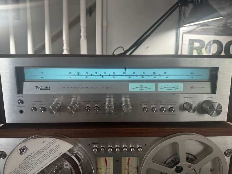 Vintage 1977 Technics SA-5370 Restored image 1